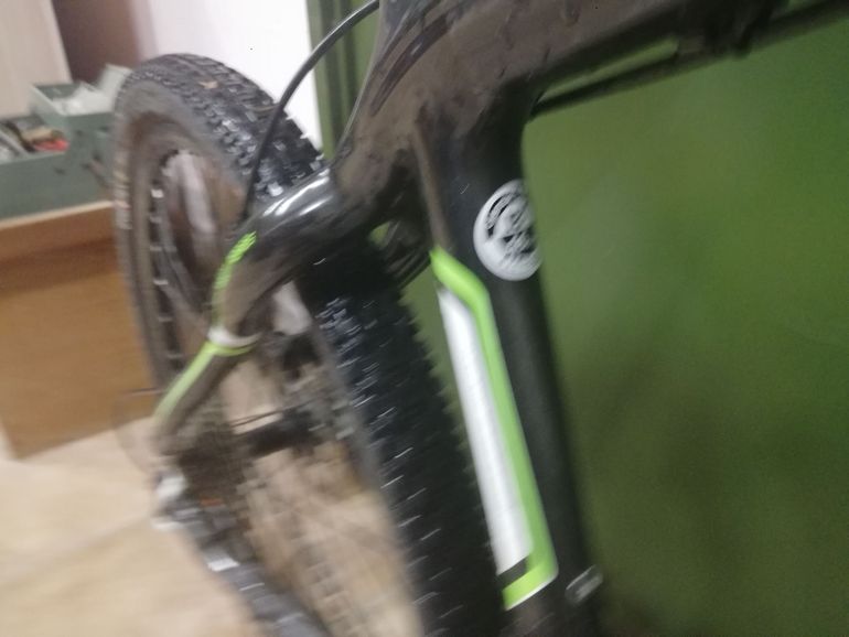 Used Merida FLX 1000  FULL CARBON  18"  46 CM 2012 Mountainbike, Black — image 10 of 25