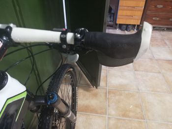 Used Merida FLX 1000  FULL CARBON  18"  46 CM 2012 Mountainbike, Black — image 15 of 25