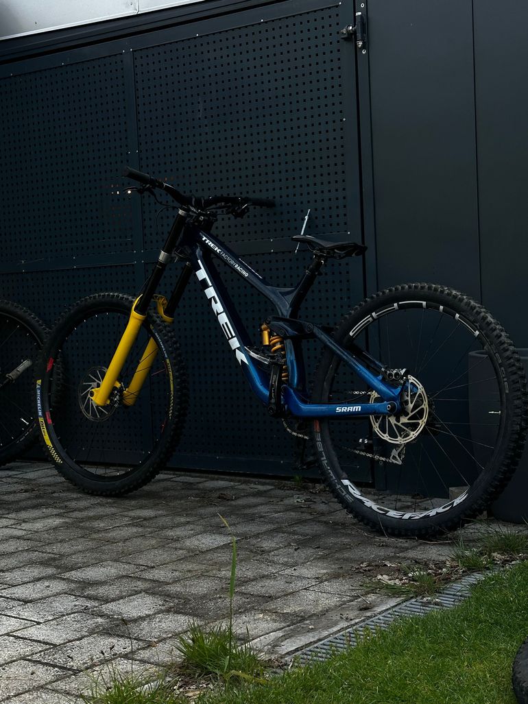 Trek Session 9.9 29 2020 2020 Mountainbike de segunda mano, Azul — imagen 3 de 8