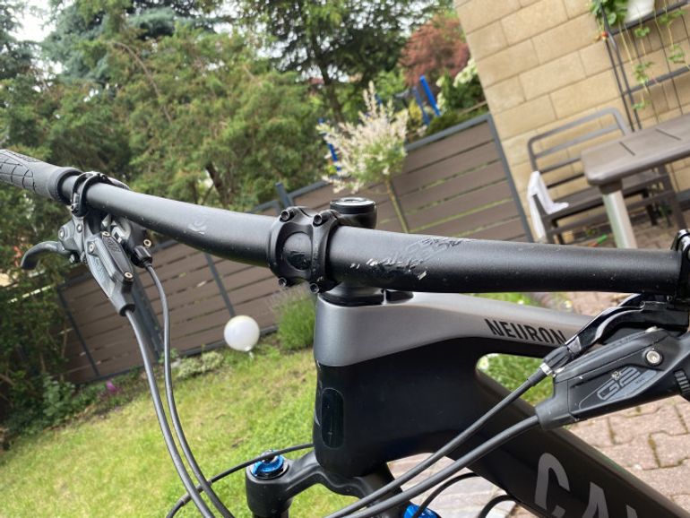 Used Canyon Neuron CF 9.0 SL 2020 Mountainbike, Black — image 4 of 8