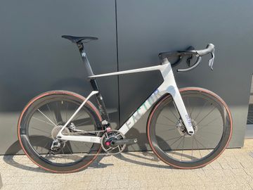 Used Factor OSTRO VAM - SRAM Red 2023 2023 Road & Gravel