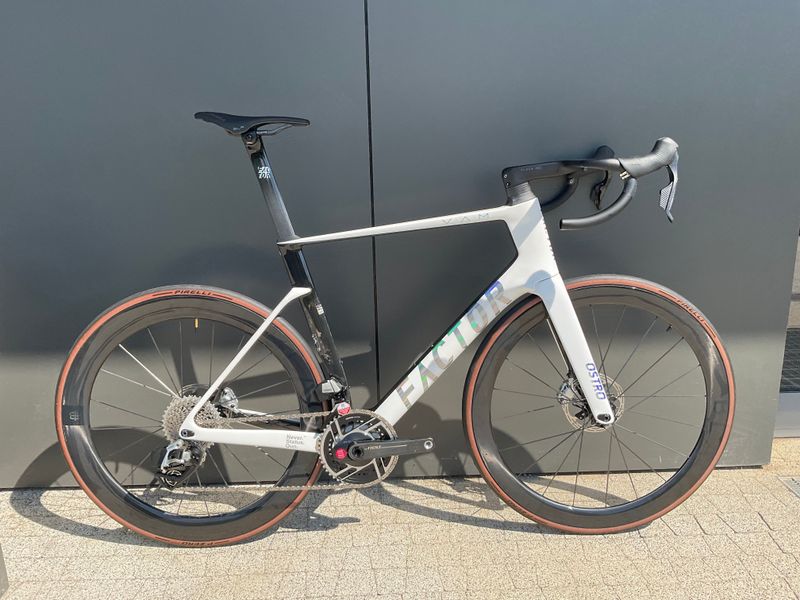 Used Factor OSTRO VAM - SRAM Red 2023 2023 Road & Gravel