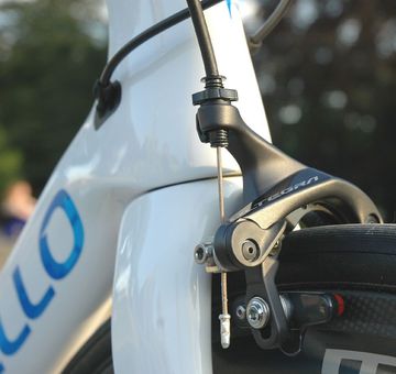 Used Pinarello DOGMA F10/Shimano ULTEGRA 8000/VISION METRON Gr. 57, 5 NEUwertig 2019 Road & Gravel, White — image 8 of 11