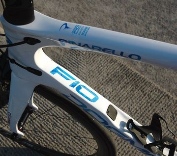 Used Pinarello DOGMA F10/Shimano ULTEGRA 8000/VISION METRON Gr. 57, 5 NEUwertig 2019 Road & Gravel, White — image 9 of 11