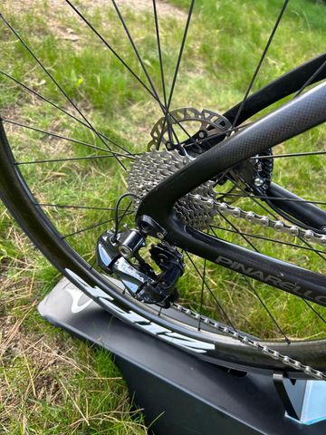 Used Pinarello DOGMA F10 Disc/Shimano Ultegra Di2/Zip 303 Size S-XS TOP 2021 Road & Gravel, Black — image 4 of 7