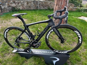 Used Pinarello DOGMA F10 Disc/Shimano Ultegra Di2/Zip 303 Size S-XS TOP 2021 Road & Gravel, Black — image 5 of 7