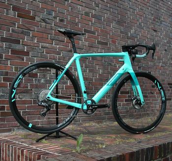 Bianchi - INFINITO CV DISC Shimano GRX Di2/FULCRUM/DEDA NEUw, 2022