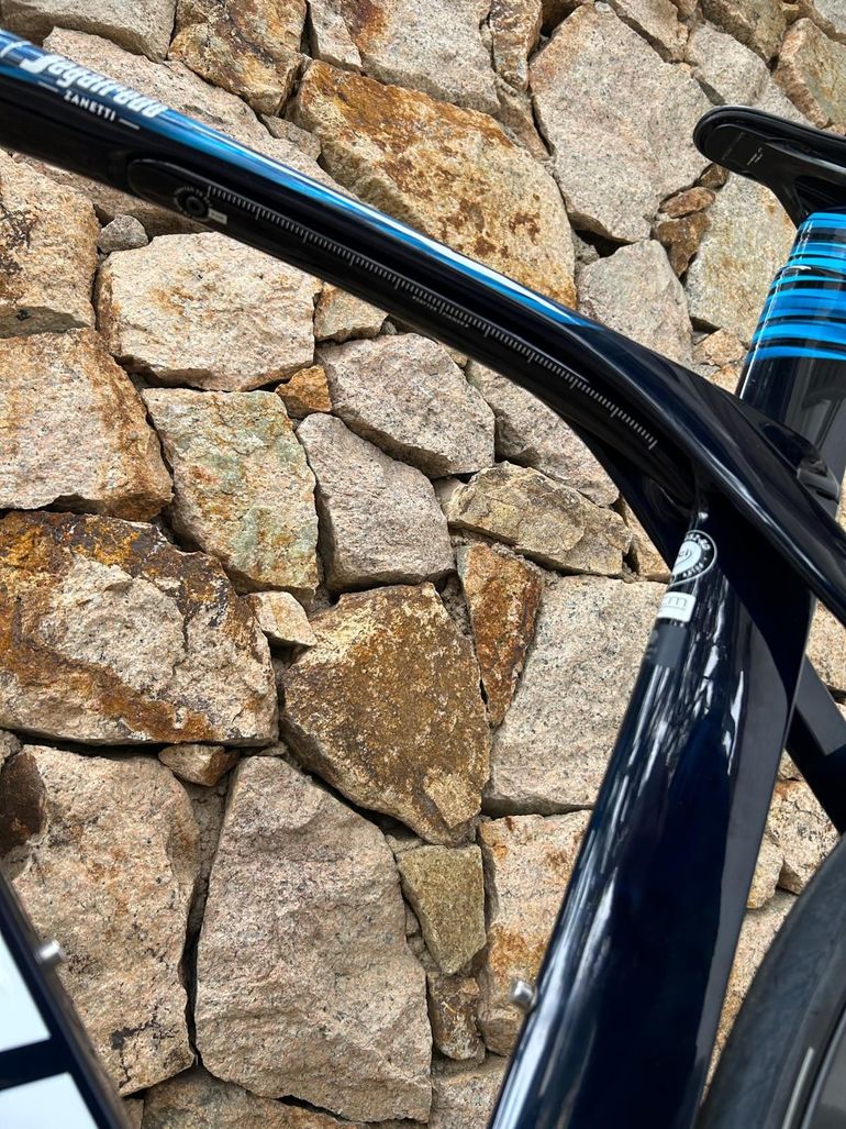 Used Trek MADONE SLR PROJECT ONE OCLV-800/Campagnolo CHORUS 12s+Bora WTO-60/gr.56 TOP 2022 Road & Gravel, Black — image 8 of 9