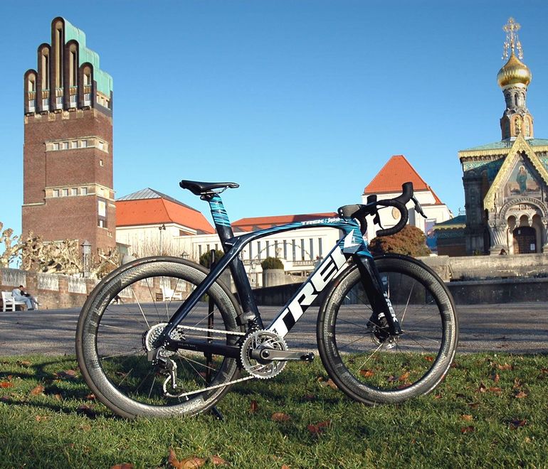 Used Trek TREK MADONE Segafredo SLR PROJECT ONE "BLUE TINT" CERAMICPEED/SRAM AXS/Gr.56 NEU 2022 Road & Gravel — image 13 of 20