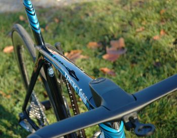 Used Trek TREK MADONE Segafredo SLR PROJECT ONE "BLUE TINT" CERAMICPEED/SRAM AXS/Gr.56 NEU 2022 Road & Gravel — image 5 of 20