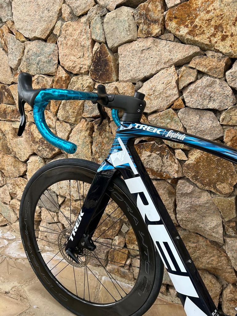 Used Trek MADONE SLR PROJECT ONE OCLV-800/Campagnolo CHORUS 12s+Bora WTO-60/gr.56 TOP 2022 Road & Gravel, Black — image 9 of 9