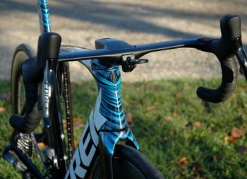 Used Trek TREK MADONE Segafredo SLR PROJECT ONE "BLUE TINT" CERAMICPEED/SRAM AXS/Gr.56 NEU 2022 Road & Gravel — image 16 of 20