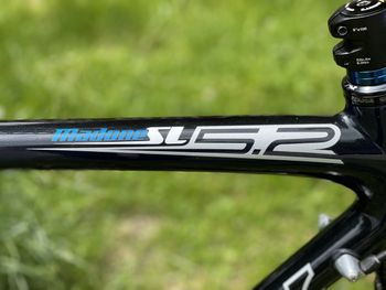 Used Trek Madone SL 5.2 2006 Road & Gravel, Blue — image 3 of 5