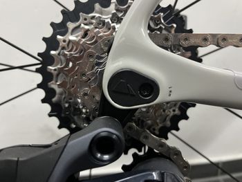 Used Canyon Endurace CF SL 8 Disc eTap 2022 Road & Gravel, Hellgrau — image 9 of 10