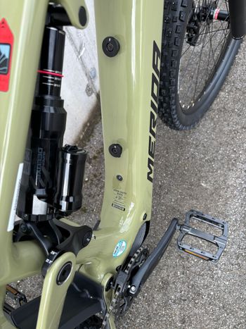 Used Merida eONE-SIXTY 6000 2024 2024 Mountainbike, Green, 27.5 — image 6 of 7