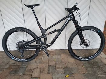 Used Canyon Spectral 29 CF 9 2021 Mountainbike, Black — image 1 of 17