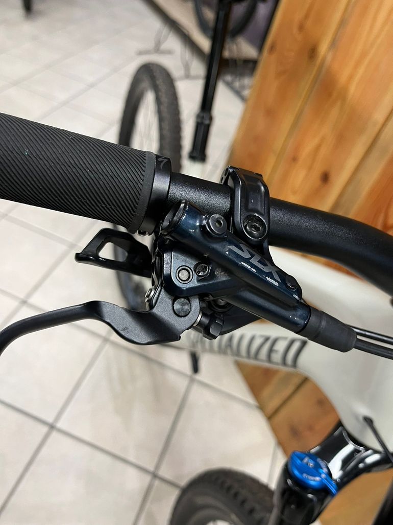 Used Specialized Stumpjumper carbon comp 2022 Mountainbike, Light Gray — image 7 of 14