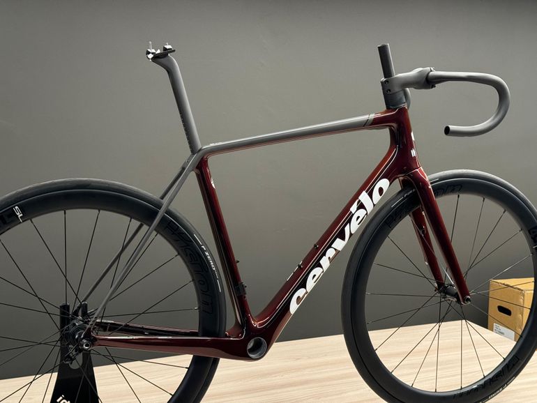 Gebrauchtes Cervélo CERVELO R5 KIT TELAIO 2024 Road & Gravel, Rot — Bild 2 von 5