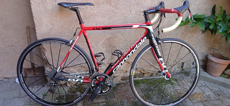Brugt Cannondale SUPERSIX EVO SRAM RED 22 2016 Road & Gravel
