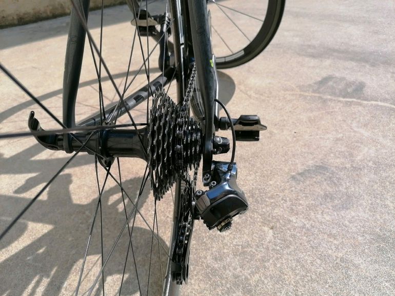 Used Cannondale SuperSix EVO Ultegra Di2 2018 2018 Road & Gravel, Light Gray — image 9 of 11
