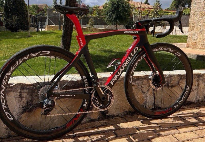 Pinarello Dogma F12 Disk Sram Red Axs Etap Bike 2020 2020 Road & Gravel d'occasion
