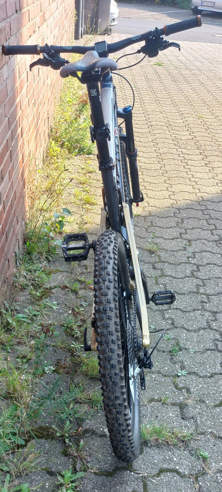 Used Tommaso TYCOON AM60 2015 Mountainbike, Light Gray — image 6 of 14