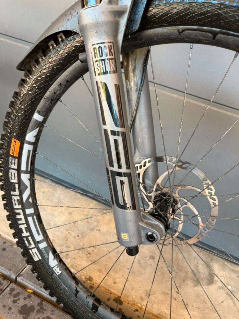 Used RAAW Madonna V2.2 2021 Mountainbike — image 2 of 6