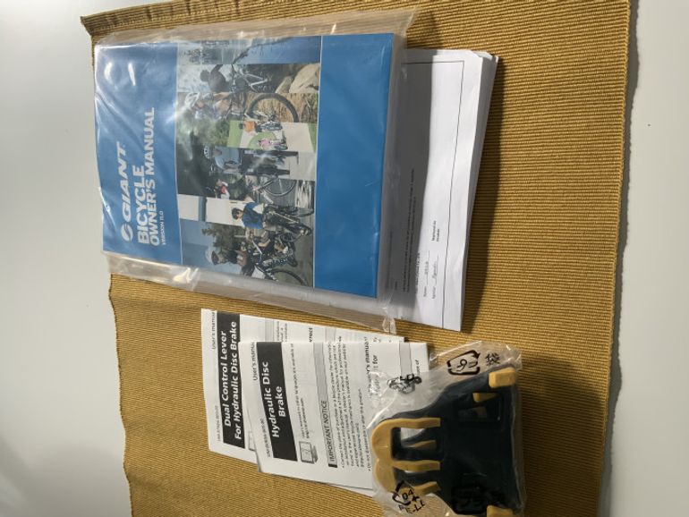 Used Giant Contend AR 1 2020 Road & Gravel, Negro — image 6 of 16