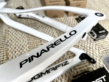 Used Pinarello Dogma F12 Disc Ben Swift (NEW, size 540) 2022 Road & Gravel, White — image 8 of 16