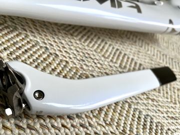 Gebrauchtes Pinarello Dogma F Disc CRYSTAL WHITE 2024 + Campagnolo Super Record EPS + Bora WTO 45 2024 Road & Gravel, Weiß — Bild 5 von 19