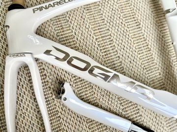 Gebrauchtes Pinarello Dogma F Disc CRYSTAL WHITE 2024 + Campagnolo Super Record EPS + Bora WTO 45 2024 Road & Gravel, Weiß — Bild 9 von 19