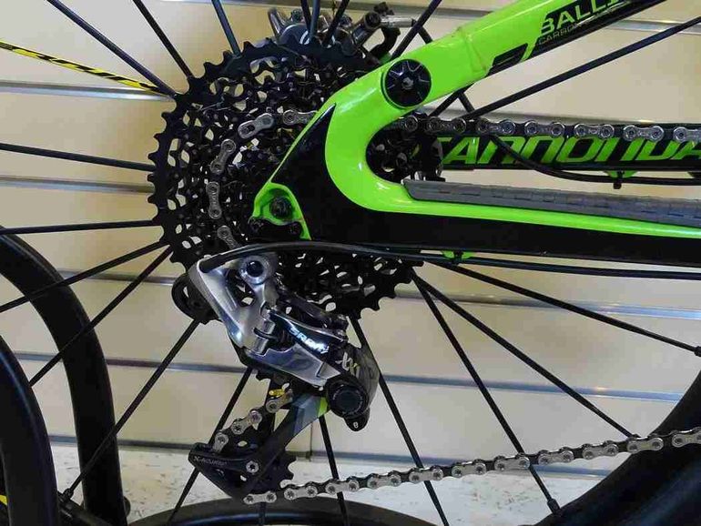 Used Cannondale Jekyll Carbon 1 2017 2017 Mountainbike, Green, 27.5 — image 3 of 16