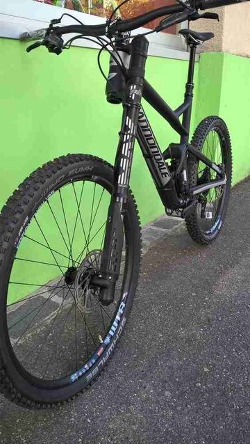 Cannondale JEKYLL Hi-MOD CARBON 2 Mountainbike de segunda mano, Negro — imagen 13 de 14