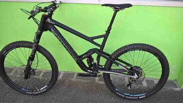 Cannondale JEKYLL Hi-MOD CARBON 2 Mountainbike de segunda mano, Negro — imagen 2 de 14