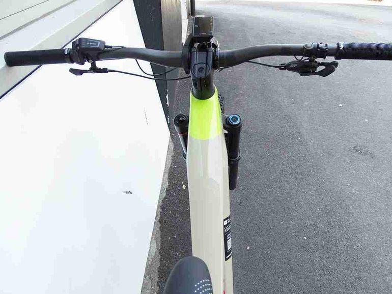 Used Cannondale Moterra Neo LT Carbon 1 2023 2023 Mountainbike, Red, 29 — image 7 of 19