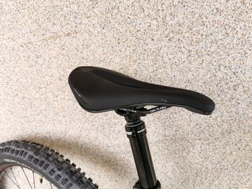Used Nukeproof Scout 2024 Mountainbike, Black — image 10 of 17