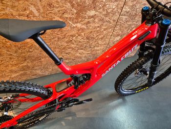 Used Santa Cruz V10 DH S / Carbon CC 2024 2024 Mountainbike — image 6 of 6