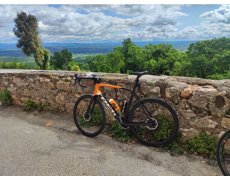 Trek Émonda SL 7 eTap 2023 2023 Road & Gravel usato