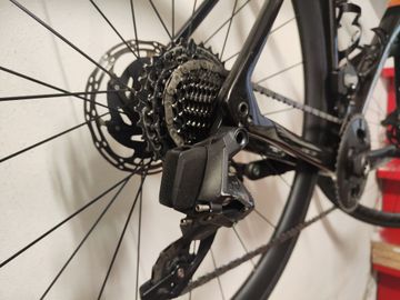 Trek Émonda SL 7 eTap 2023 2023 Road & Gravel usato, Rosso — immagine 4 di 6