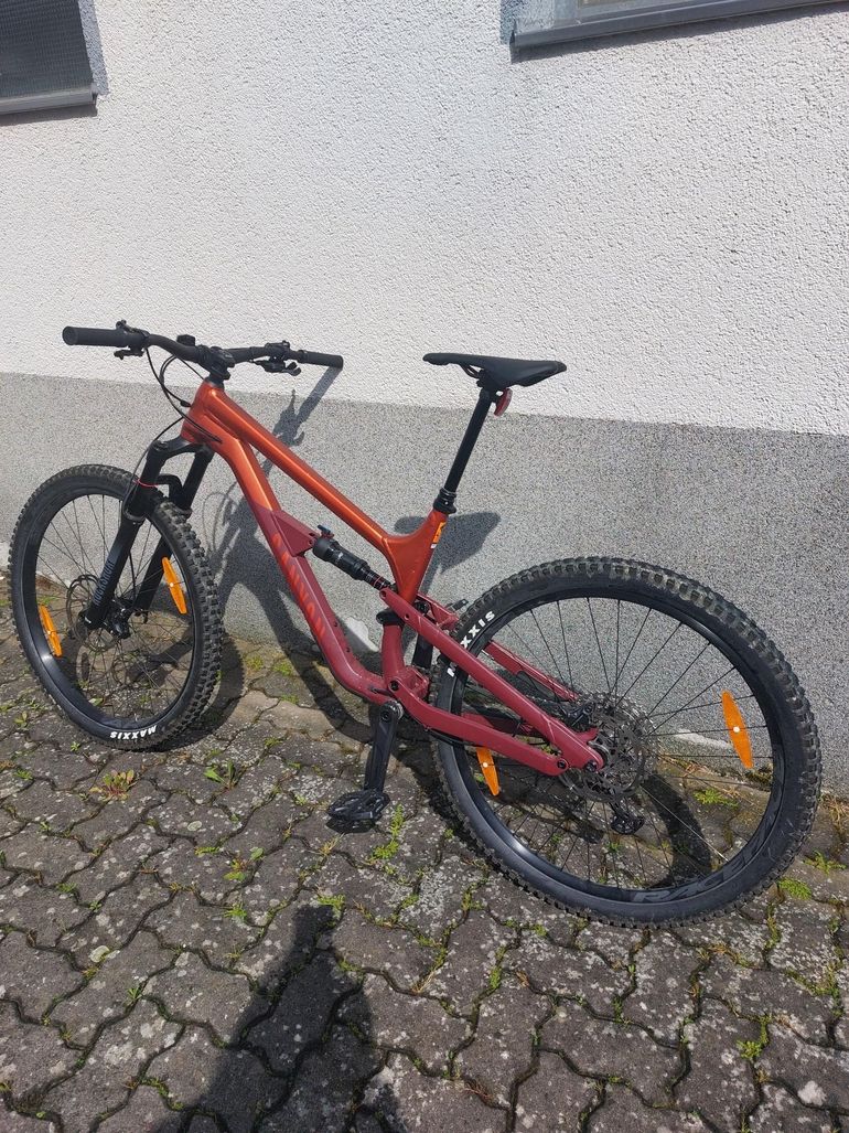 Used Canyon Spectral 125 AL 5 2023 2023 Mountainbike, Red, 29 — image 3 of 6