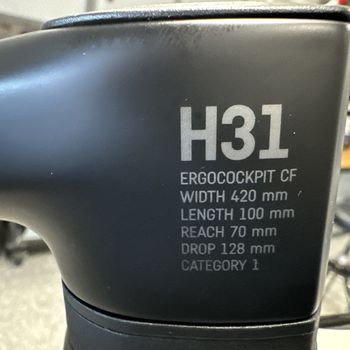 Used Canyon Endurace CF SL 8 Disc Di2 2022 2022 Road & Gravel — image 7 of 8