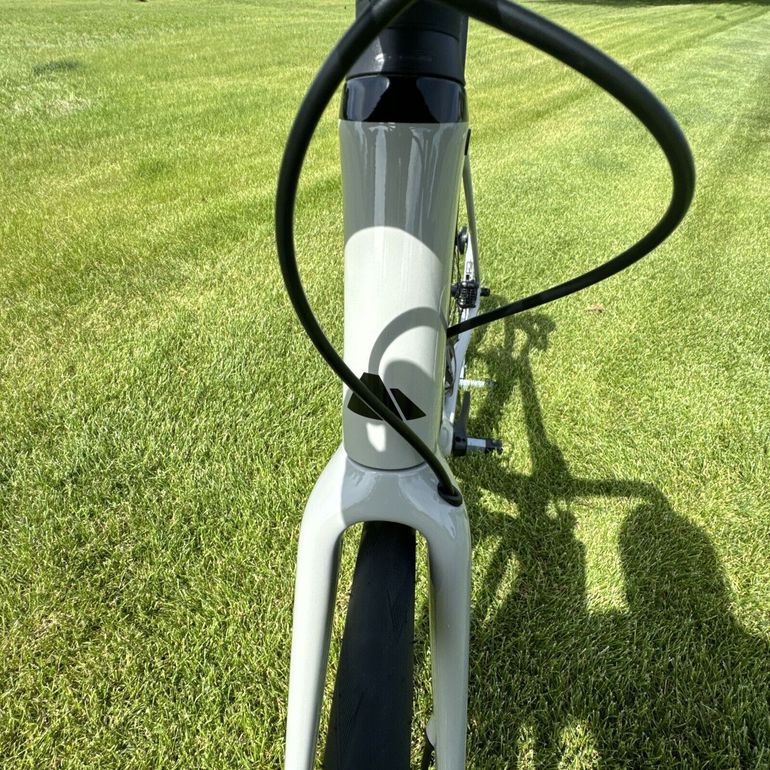 Used Canyon Endurace CF SL 8 Disc Di2 2022 2022 Road & Gravel — image 3 of 8