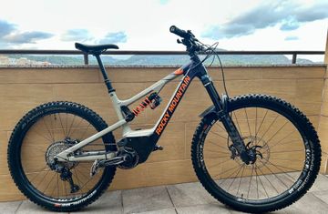 Used Rocky Mountain Altitude Powerplay 2021 Mountainbike, Light Gray — image 2 of 8