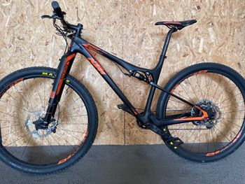 Gebrauchtes KTM Scarp MT Prestige 2020 2020 Mountainbike, Schwarz, 29 — Bild 10 von 11