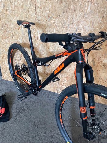 Gebrauchtes KTM Scarp MT Prestige 2020 2020 Mountainbike, Schwarz, 29 — Bild 4 von 11