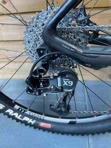 Used Scott Scale 35 Carbon, Sram X9, Rock Shox Reba, Grösse M 2014 Mountainbike, Black — image 5 of 18