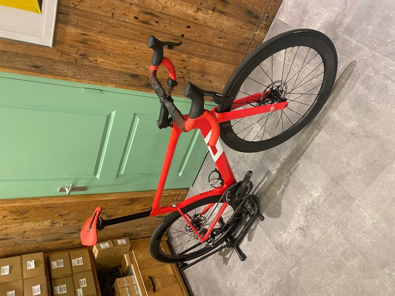 Gebrauchtes 3T Strada TEAM Red eTap 2022 Road & Gravel, Rot — Bild 2 von 3