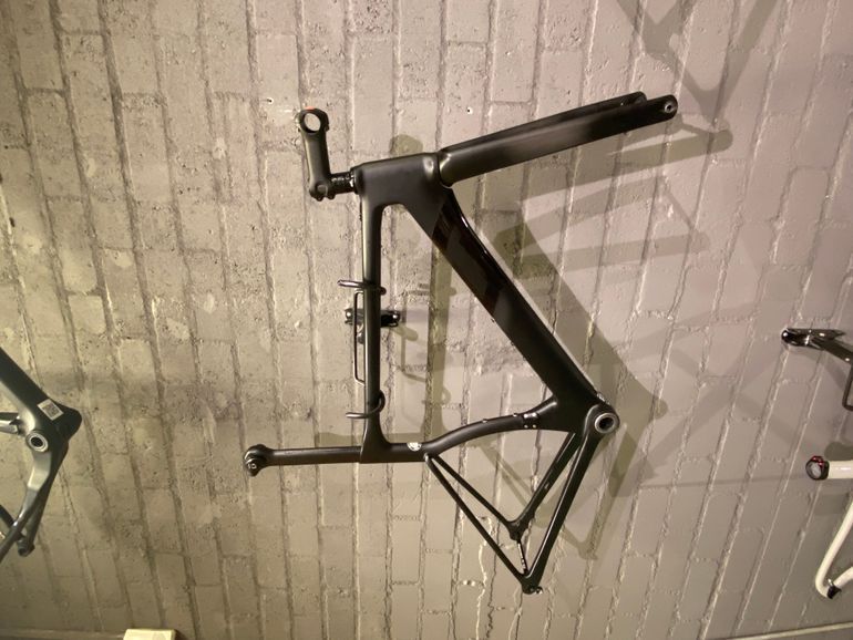 Used 3T strada DUE 2022 Road & Gravel — image 2 of 3