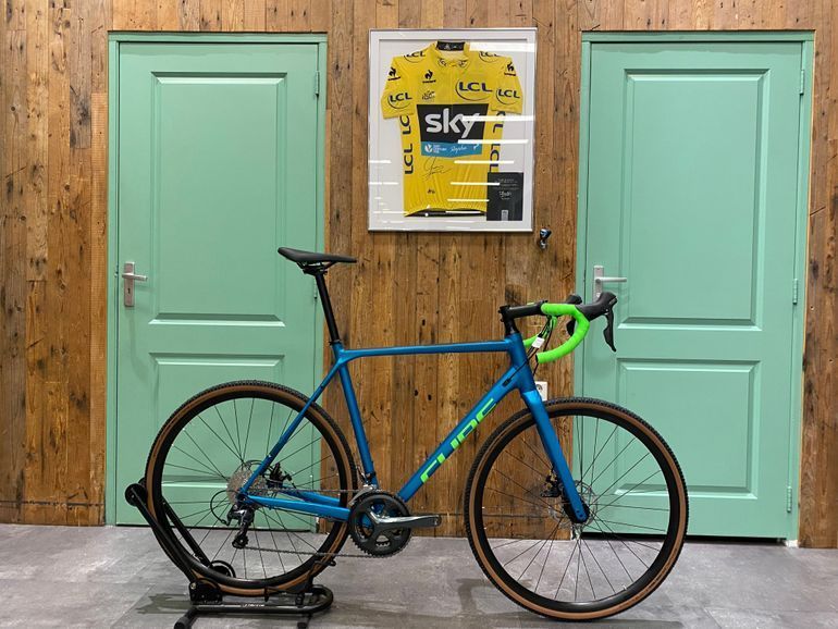 Used CUBE CROSS RACE 2023 2023 Road & Gravel, Blue — image 1 of 3