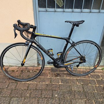 Giant TCR ADVANCED 1 2018 Road & Gravel d'occasion — image 1 sur 8
